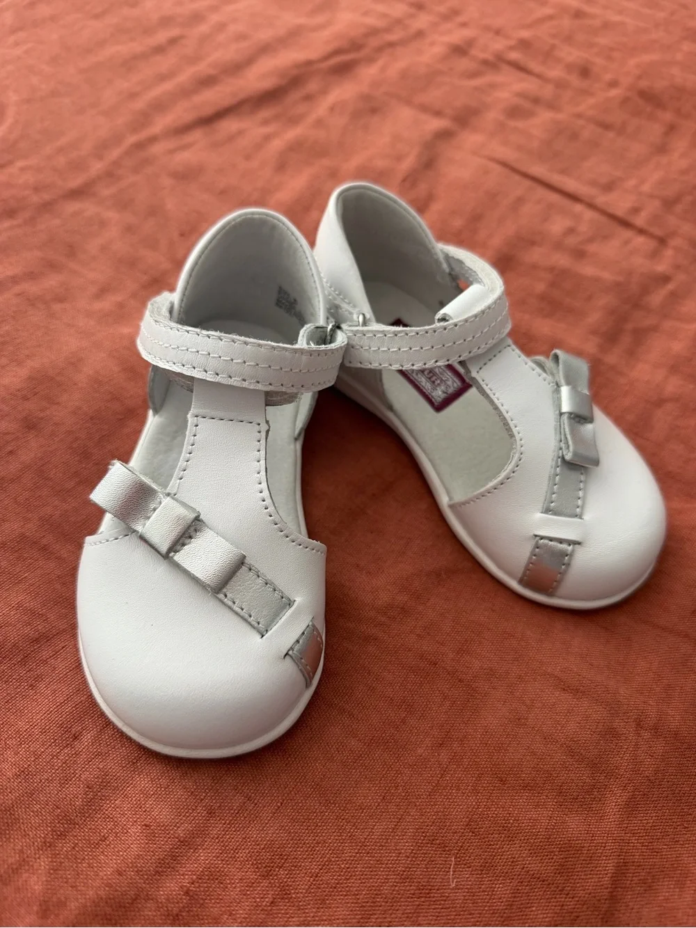 L'Amour White and Silver Baby Mary Jane Shoes with Bow